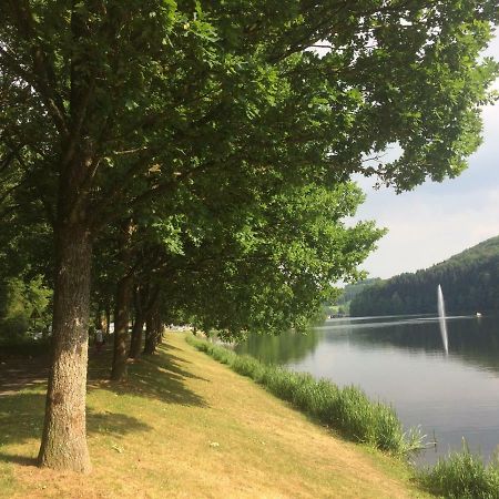 Blick In Die Suedeifel Biersdorf Esterno foto
